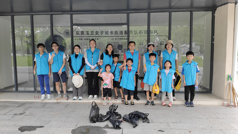 &ldquo;捡起小烟头，传递大文明&rdquo;随手捡跑活动，促进社会文明进步，增强人们的环保意识